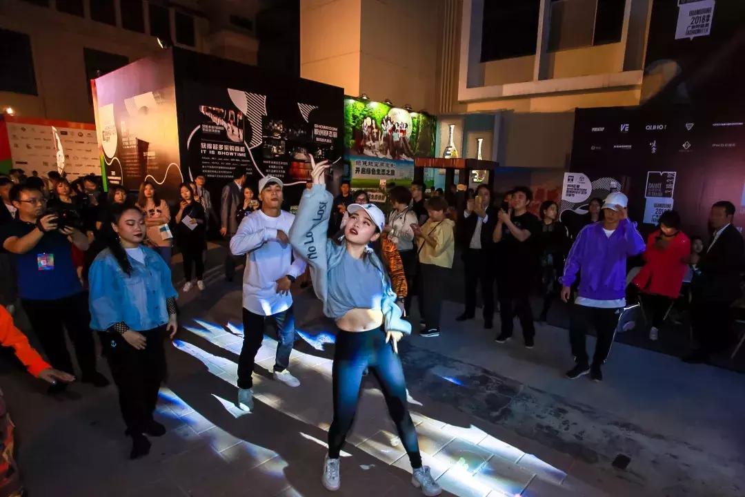 广东国际时装周2018,广州时装周秋季2022举办时间