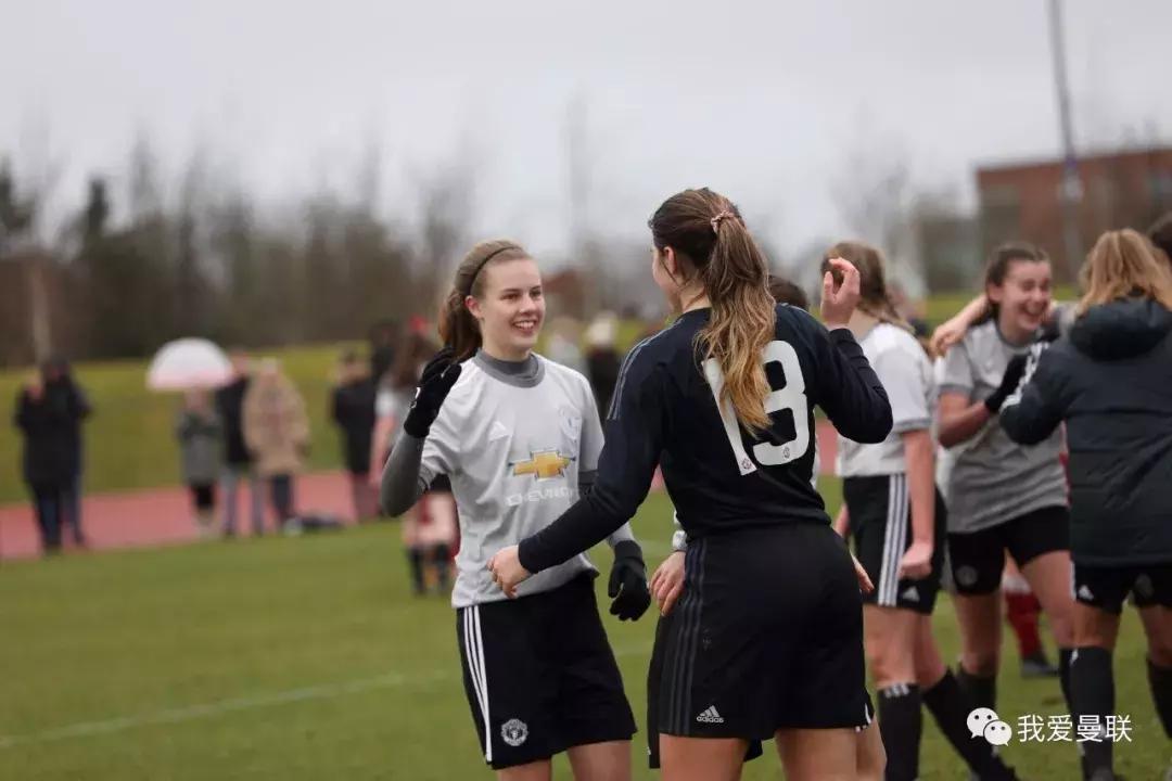 曼联官宣青训小将离队,曼联宣布签下德里赫特