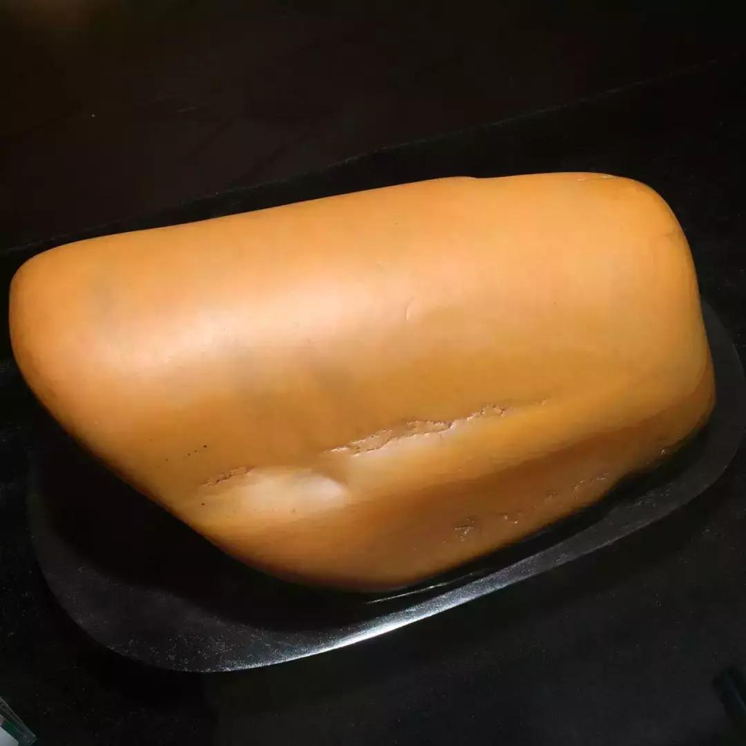 最好的帝王黄的黄龙玉,中国最漂亮的石黄龙玉