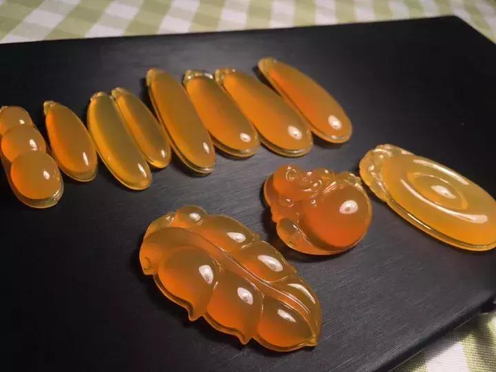 最好的帝王黄的黄龙玉,中国最漂亮的石黄龙玉