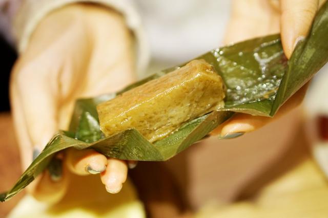 草帽盖出鲜滋味,春季吃鱼最当时——云中歌蒸汽石锅鱼吃起来!