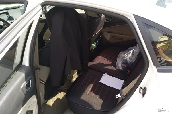 福特嘉年华自动挡练手代步车,福特嘉年华练手