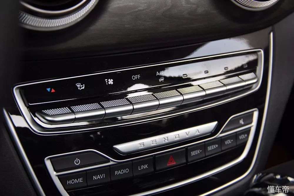 北汽2.0五座,北汽2.0自动车型图片价格