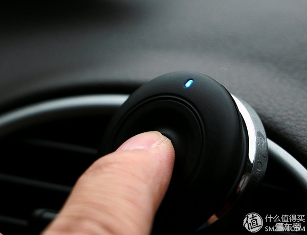 行车记录仪装上去怎么设置,行车记录仪装卡位置