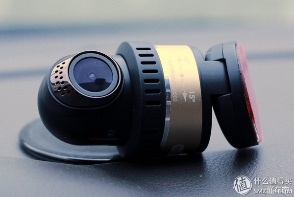 行车记录仪装上去怎么设置,行车记录仪装卡位置