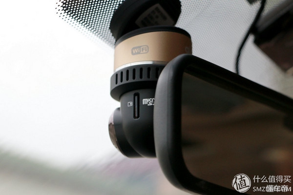 行车记录仪装上去怎么设置,行车记录仪装卡位置