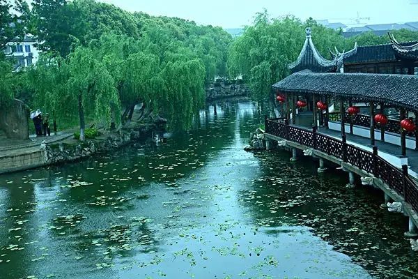 一个有着1500年历史的水乡古镇,江南水乡苏州锦溪古镇夜景