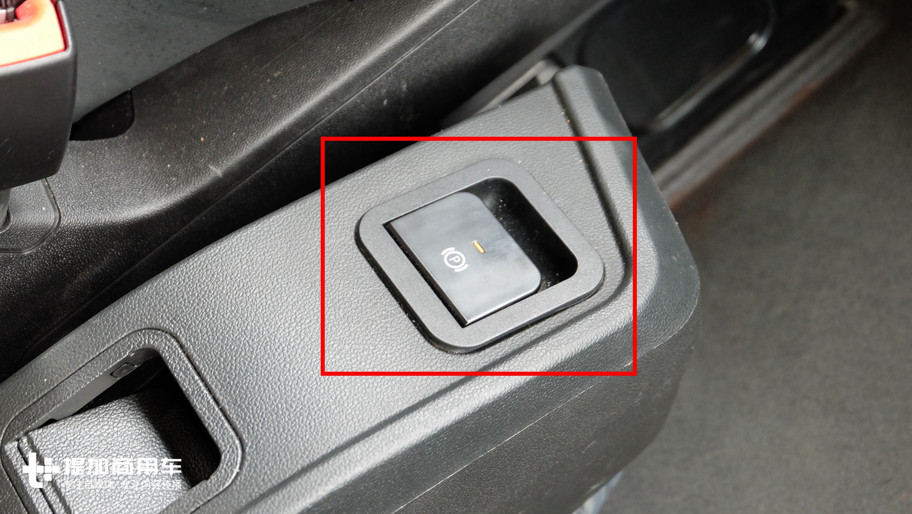 看看国产高端重卡的进化史,中国最先进的省油重卡350匹马力