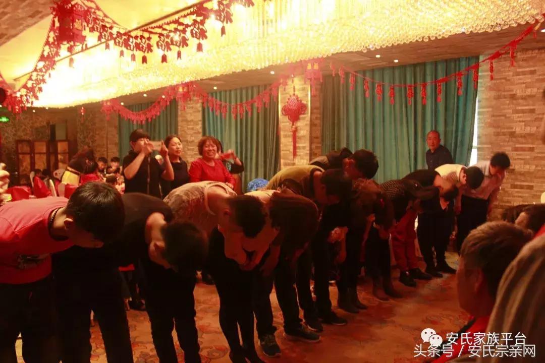 包头安氏家谱,内蒙包氏家族祭祖大典