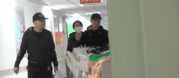 安以轩紧急入院做手术！被曝腹痛、*体下**出血疑似宫外孕