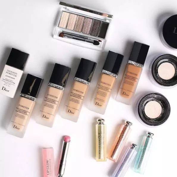 推荐几款100元左右好用的粉底液,500元粉底液混干哪个牌子好用