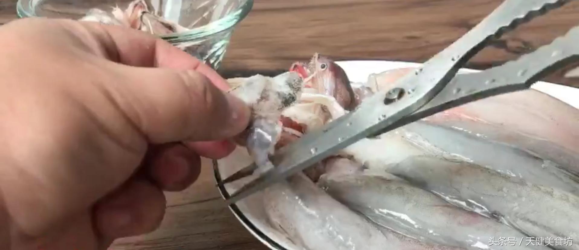 爱吃炸鲢鱼,酥炸龙头鱼家常做法