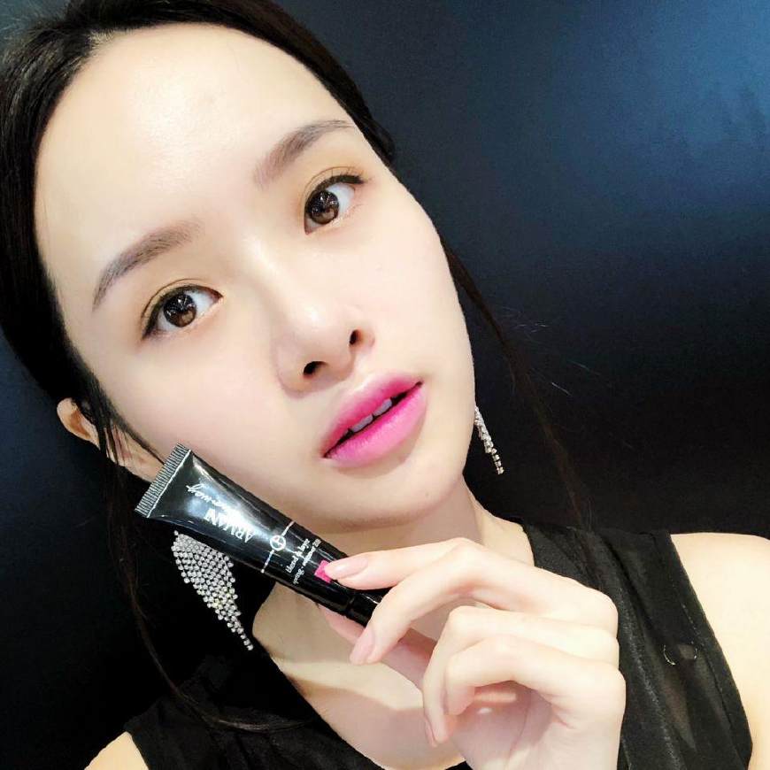 孔孝真欧尼妆容,孔孝真蓝色眼线妆