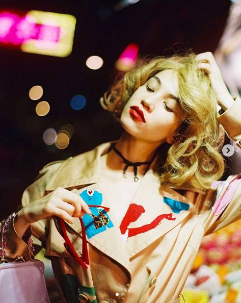 孔孝真欧尼妆容,孔孝真蓝色眼线妆