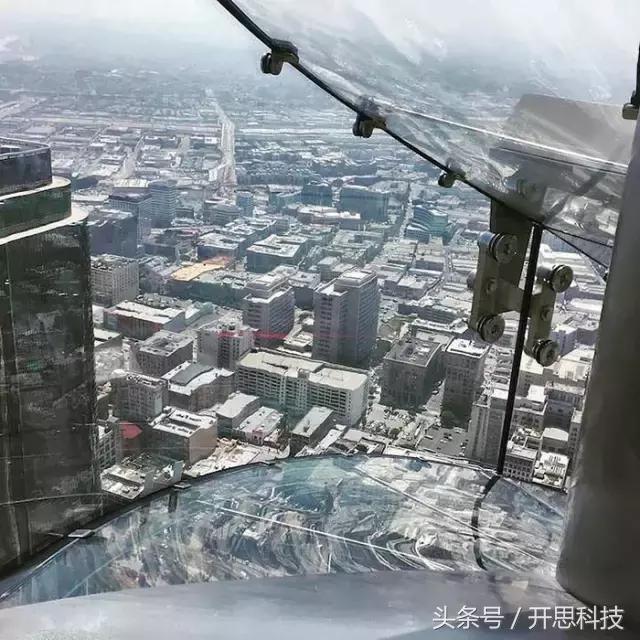 恐怖的高空旋转水滑梯,世上最恐怖的天空滑梯