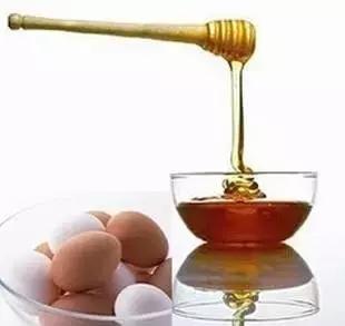 睡前涂一物每晚两次轻松淡斑,睡前抹一物皮肤发光发亮护肤分享