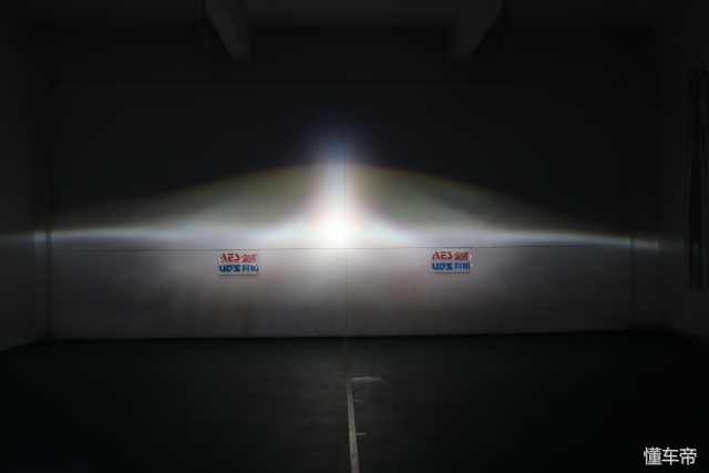 直接换氙气灯泡还是安装双光透镜,改氙气双光透镜要不要破线