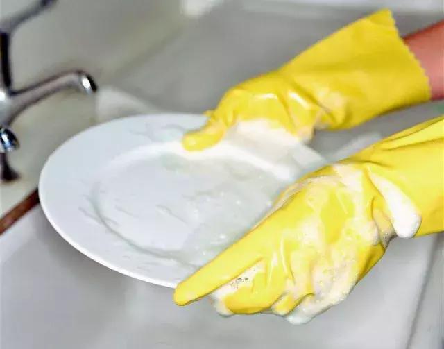 一勺洗衣粉真的可以洗干净吗,一勺洗衣粉有多重