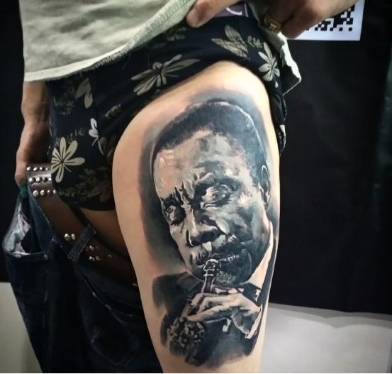 鑻忓窞寮傞緳绮惧搧绾硅韩,鑻忓窞寮傞緳绾硅韩