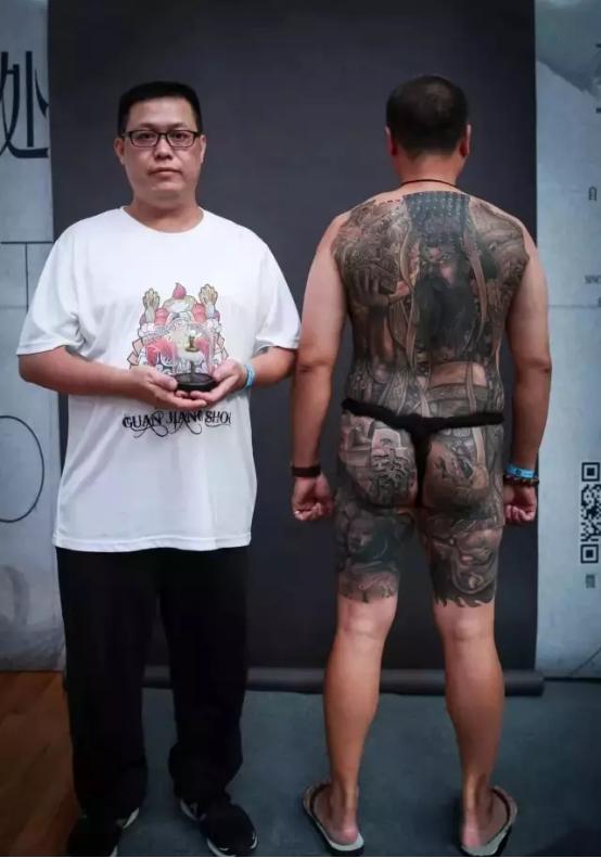 鑻忓窞寮傞緳绮惧搧绾硅韩,鑻忓窞寮傞緳绾硅韩