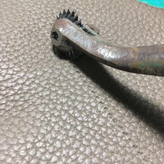 怎么知道皮料是真皮还是人造革,怎样看是不是真皮