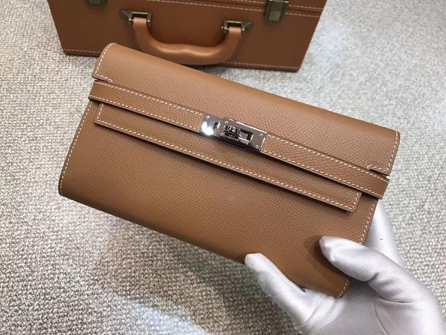 怎么知道皮料是真皮还是人造革,怎样看是不是真皮