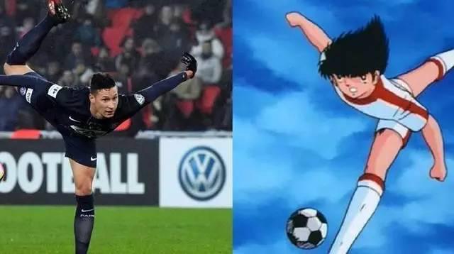 蝎子摆尾凌空抽射倒挂金钩,倒挂金钩凌空抽射大空翼