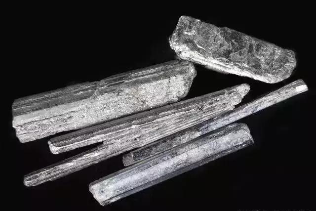 十大含致癌物的化妆品,都有哪些化妆品重金属超标