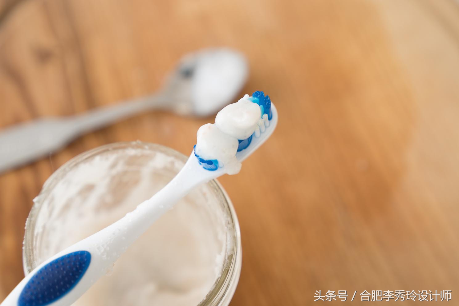 白墙脏了自己再刷一次墙行吗,白墙脏了可以用刀刮吗