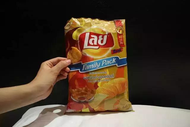 泰国零食必买十款,100元买好吃便宜的零食