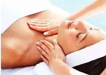 乳房肿块多揉揉会好吗,乳房肿块揉揉可以缓解吗