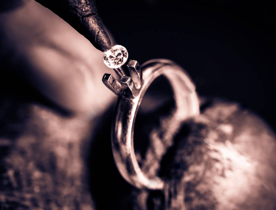 武汉世茂周大福,武汉世贸广场黄金珠宝