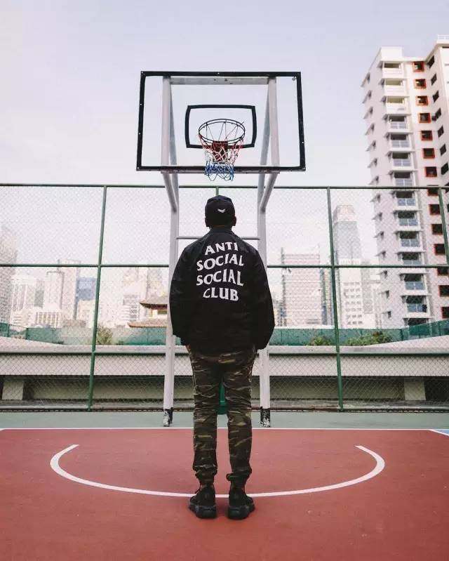 “如果我儿子以后不打球，我就把他送人”