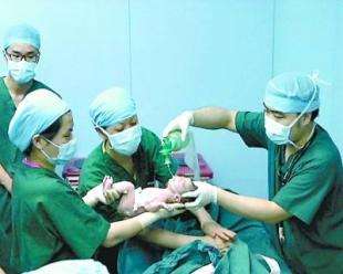 妈妈剖腹产麻醉,剖腹产妈妈麻醉