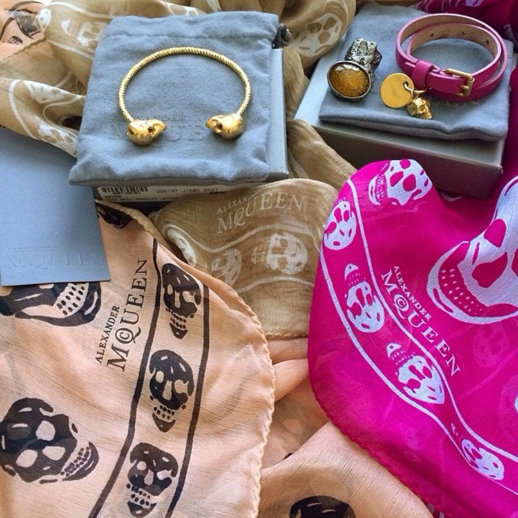 长条形丝巾十种系法春天,长丝巾春天的各种系法