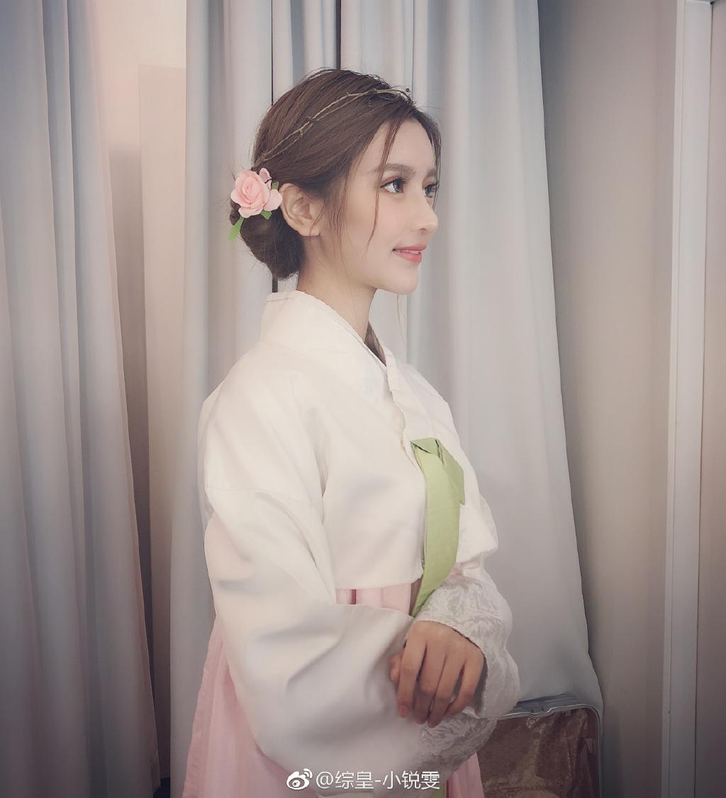 新晋王思聪沉迷女主播抖音，豪掷近百万霸占龙珠直播一姐