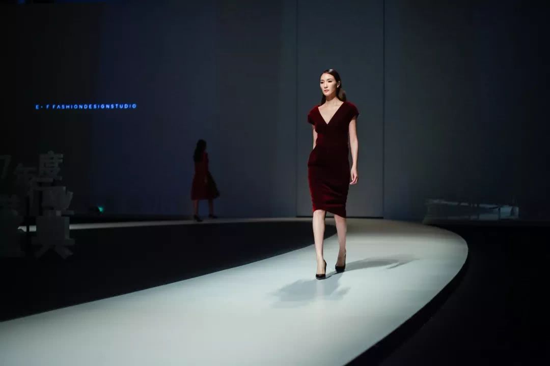 “童创未来·中国童装小镇”2017年度广东服装行业颁奖盛典举办