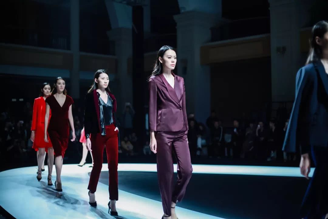 “童创未来·中国童装小镇”2017年度广东服装行业颁奖盛典举办