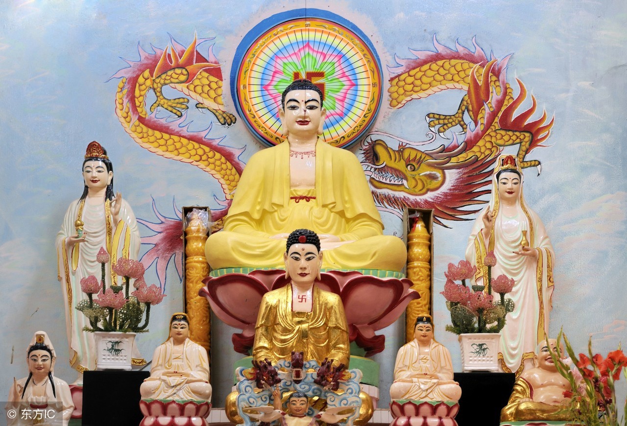 供奉佛像用香炉和鼎有什么区别,家里供奉佛像摆件保佑家人平安