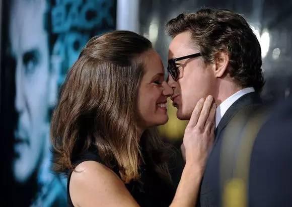 漫威钢铁侠和唐尼,漫威钢铁侠小罗伯特唐尼签名照