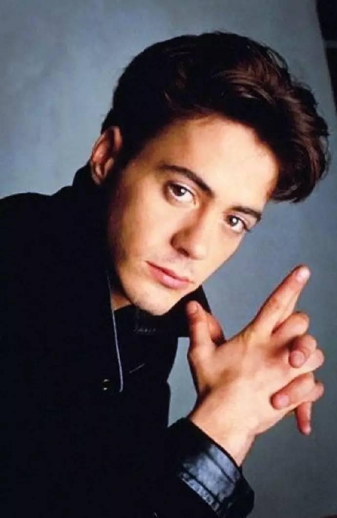 漫威钢铁侠和唐尼,漫威钢铁侠小罗伯特唐尼签名照