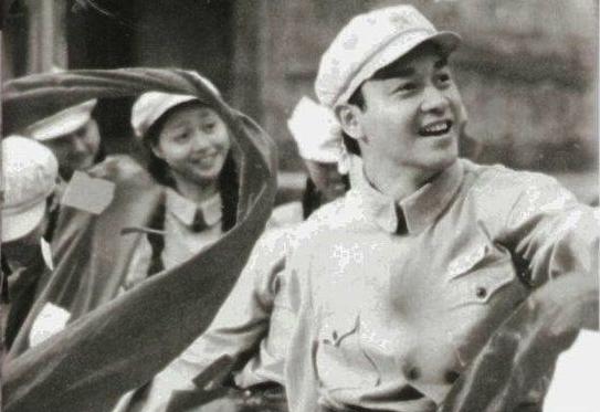 红色恋人张国荣完整版叫什么名字,红色恋人张国荣演讲片段