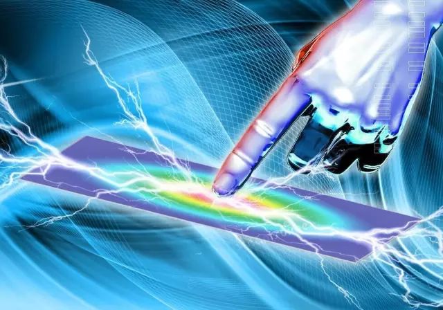 压电织物：将机械能转化为电能，为小型电子设备供电！