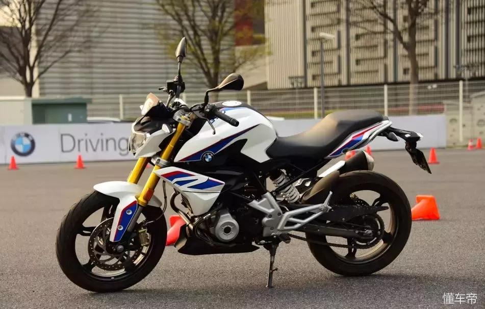 宝马小水鸟310gs试驾视频,宝马小水鸟2024款