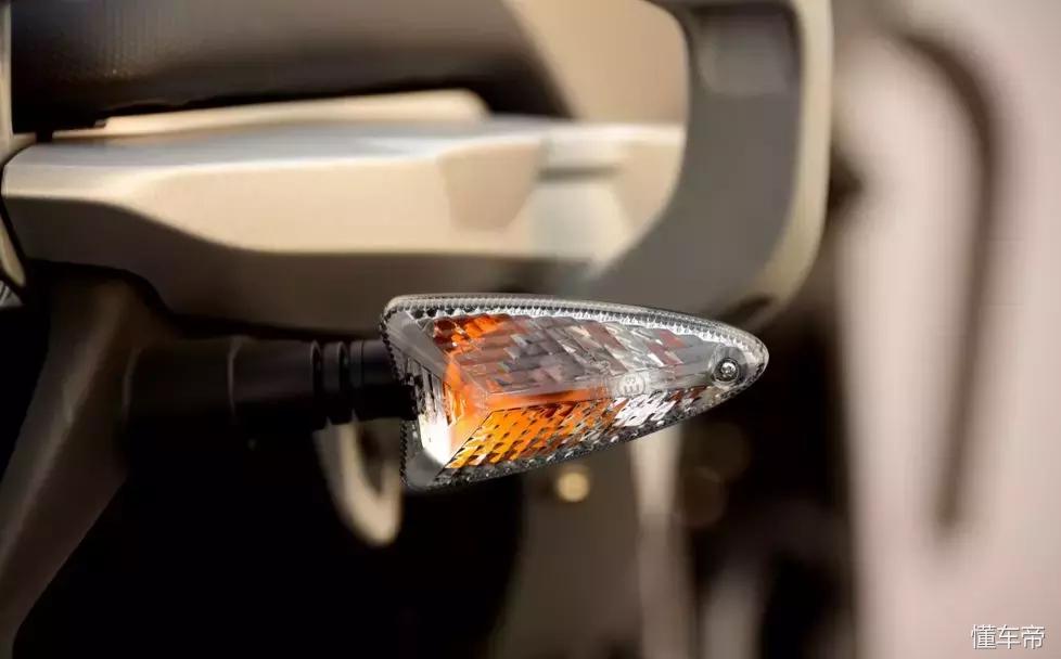 宝马小水鸟310gs试驾视频,宝马小水鸟2024款