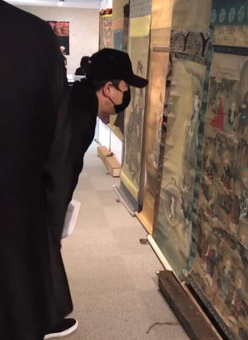 黄渤偷偷跑到日本买中国古画,最低100万一幅自身也是画画高手