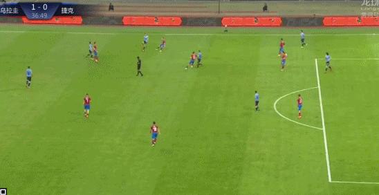 卡瓦尼苏亚雷斯超远距离破门,苏亚雷斯教国足处理球