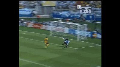 贝隆射门,贝隆踢球风格