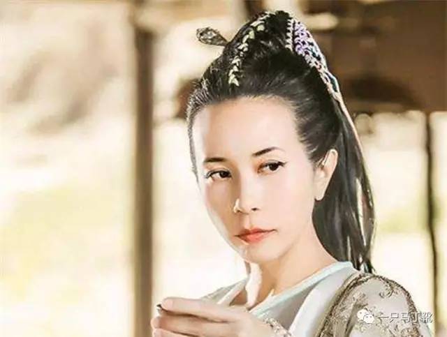 凸下巴凹面型脸怎么改变,脸宽但下巴尖怎么瘦下来