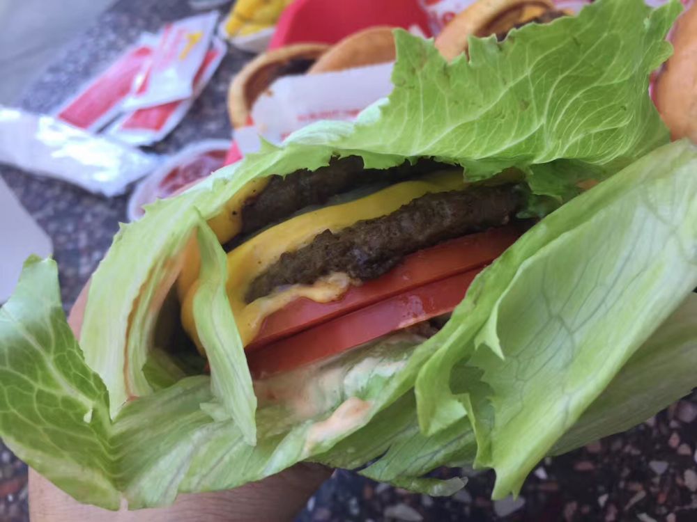 猎店：在加州吃In-N-Out汉堡